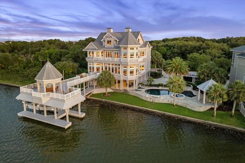 13415 Jibstay Ct, Galveston, TX, 77554-6463 | Card Image