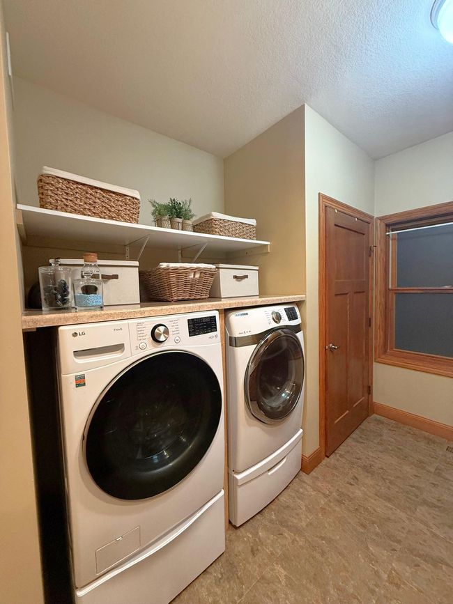 Main Floor Laundry | Image 44