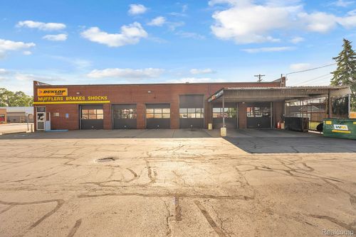 14433 W Warren Ave, Dearborn, MI, 48126-1365 | Card Image