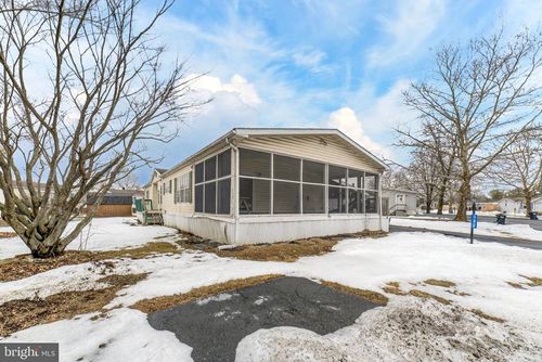 182 Greenbriar Dr S, Bath, PA, 18014-8227 | Card Image