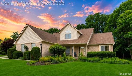 2366 Elkridge Cir, Highland, MI, 48356-2477 | Card Image