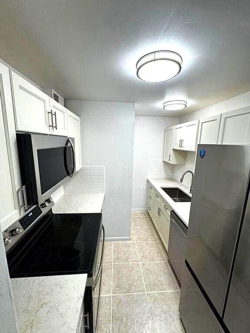 103-1020 Crystal Lake Dr, Deerfield Beach, FL, 33064-1958 | Card Image
