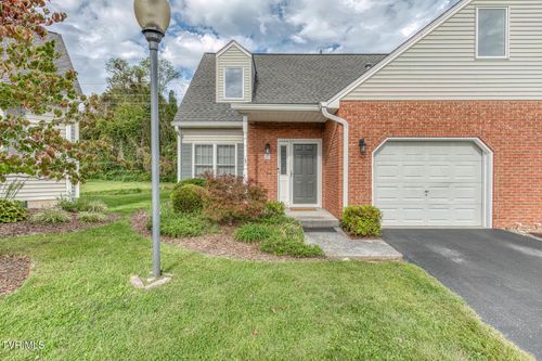 27-1725 W Lakeview Dr, Johnson City, TN, 37601-2187 | Card Image