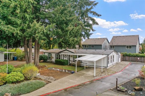 unit-18-5250 College St Se, Lacey, WA, 98503-5917 | Card Image