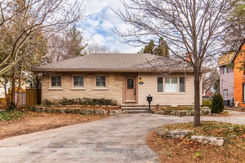 961 Shadeland Ave, Burlington, ON, L7T2M4 | Card Image