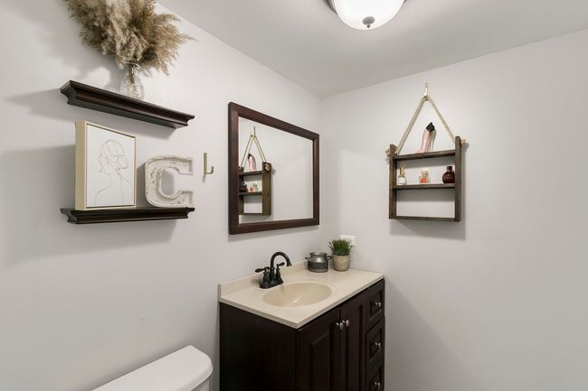 APT-704 - 14001 James Dr, Condo with 2 bedrooms, 2 bathrooms and 1 parking in Crestwood IL | Image 6