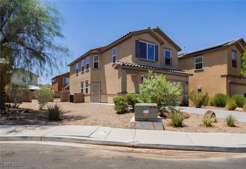 121 Brookhouse Ct, Henderson, NV, 89011-2555 | Card Image