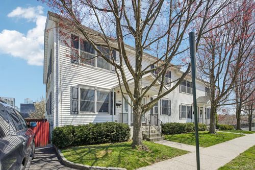 162 Harding Ave, White Plains, NY, 10606-1704 | Card Image
