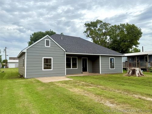 118 W Cedar Dr, Pond Creek, OK, 73766-9700 | Card Image