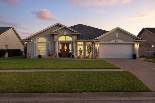 237 Old Mill Cir, KISSIMMEE, FL, 34746-6067 | Card Image