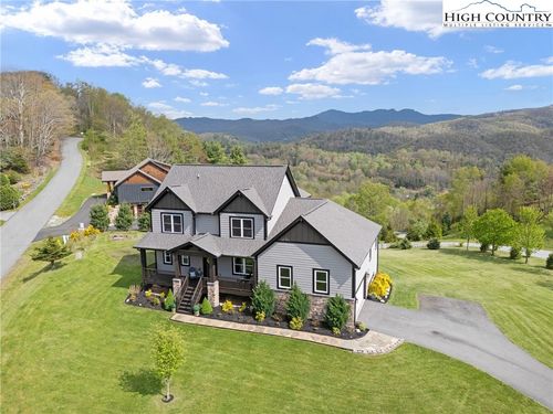 120 Silver Fox Ln, Banner Elk, NC, 28604-7070 | Card Image