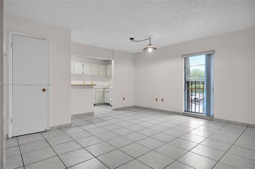 apt-d208-6886 N Kendall Dr, Pinecrest, FL, 33156-1594 | Card Image