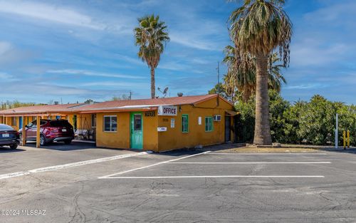 3526 E Benson Highway, Tucson, AZ, 85706 | Card Image