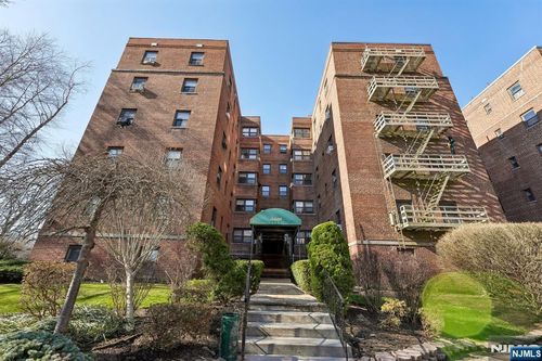 2329 Hudson Ter, Fort Lee, NJ, 07024-7948 | Card Image