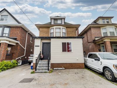 43 Gage Ave N, House other with 5 bedrooms, 3 bathrooms and 3 parking in Hamilton ON | Image 1