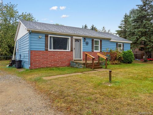 449 Joslyn Rd, Lake Orion, MI, 48362-2225 | Card Image