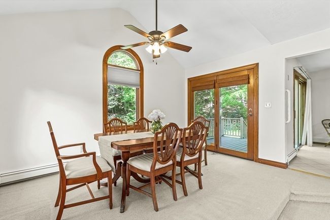 UNIT-4 - 22 Grove Pl, Condo with 2 bedrooms, 1 bathrooms and 1 parking in Winchester MA | Image 19