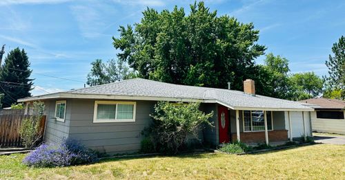6276 Bryant Ave, Klamath Falls, OR, 97603-5218 | Card Image