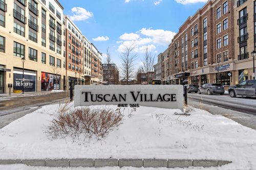 401-18 Artisan Drive, Salem, NH, 03079-5034 | Card Image