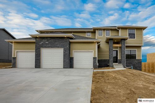 10903 Ranch Dr, Papillion, NE, 68046-3350 | Card Image