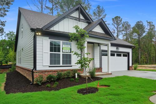 8537 Ari Ln, Chattanooga, TN, 37421-5273 | Card Image