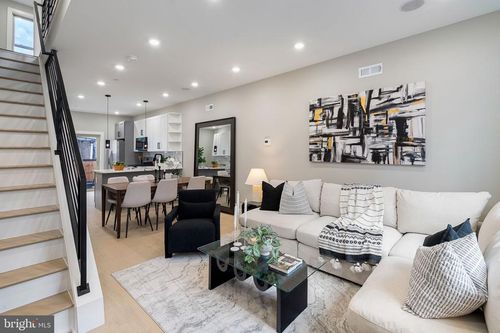 717 Mercy St, PHILADELPHIA, PA, 19148-2429 | Card Image