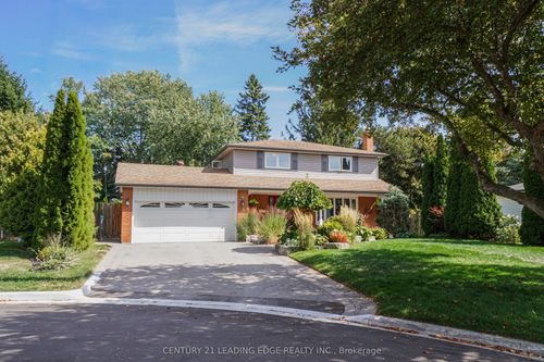 7 Dingley Crt, Ajax, ON, L1S6B5 | Card Image