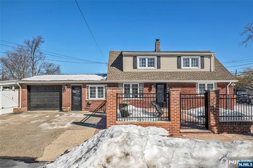 15 Furrey Pl, Paterson, NJ, 07522-1038 | Card Image