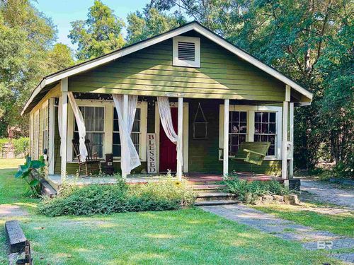 722 Conoley Ave, Brewton, AL, 36426-1704 | Card Image