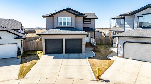 {{alt}} | Card Image