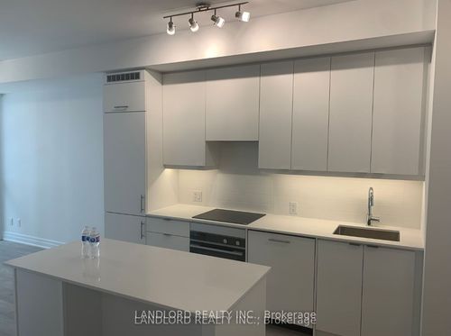 703-36 Elm Dr W, Mississauga, ON, L5B0N3 | Card Image