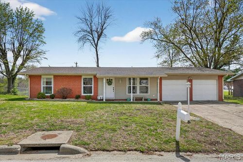 201 Mercury Drive, Godfrey, IL, 62035 | Card Image