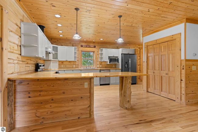 9644 Guenthardt Rd, House other with 5 bedrooms, 2 bathrooms and null parking in Manistee MI | Image 25