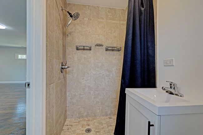 33) Great Room Bathroom | Image 15