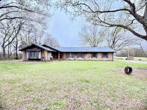 2575 Spur Rd, Decherd, TN, 37324-4525 | Card Image