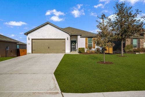610 Ridgehorn Dr, New Braunfels, TX, 78130-6594 | Card Image