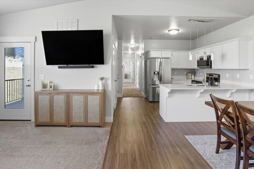 unit-301-1816 W Eaglewood Dr, Saratoga Springs, UT, 84045-5278 | Card Image