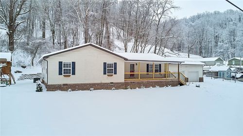 44 Bear Fork Road, Charleston, WV, 25312 | Card Image