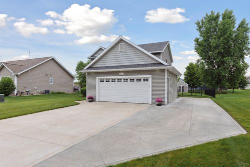 10264 Scott Rd, Freeland, MI, 48623-8606 | Card Image