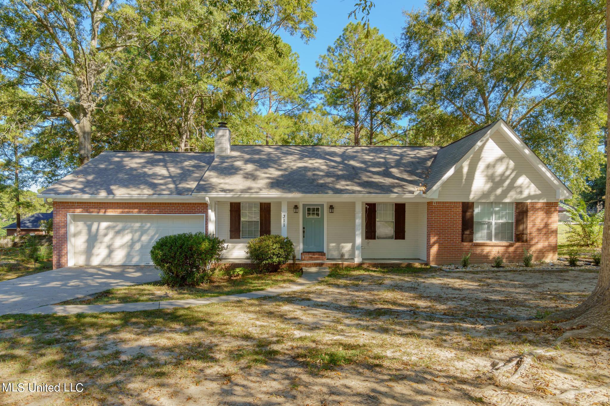 311 Green Hills Drive, For Sale in Hattiesburg Zoocasa
