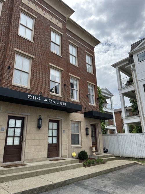 305-2114 Acklen Ave, Nashville, TN, 37212-3538 | Card Image