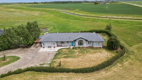 250020 Range Road 275, Rural Rocky View County, AB, T1P1L7 | Card Image