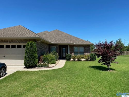 467 E Mossyleaf Dr Sw, Huntsville, AL, 35824-4072 | Card Image