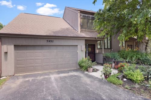 5952 Allerton Dr, Rockford, IL, 61114-6411 | Card Image
