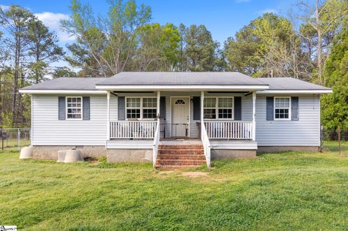 89 Dakota Dr, Laurens, SC, 29360-8601 | Card Image