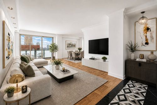 32k-300 E 40th St, New York, NY, 10016-2009 | Card Image