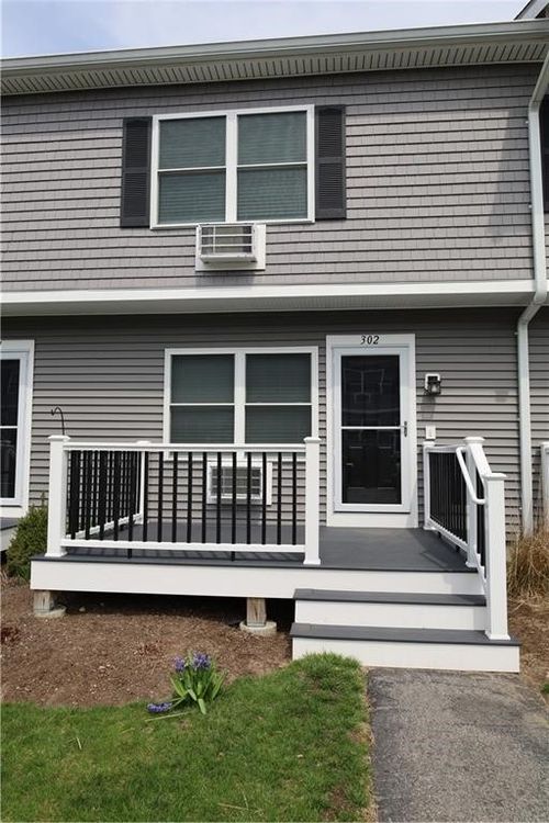 302-200 Post Rd, Warwick, RI, 02888-1532 | Card Image