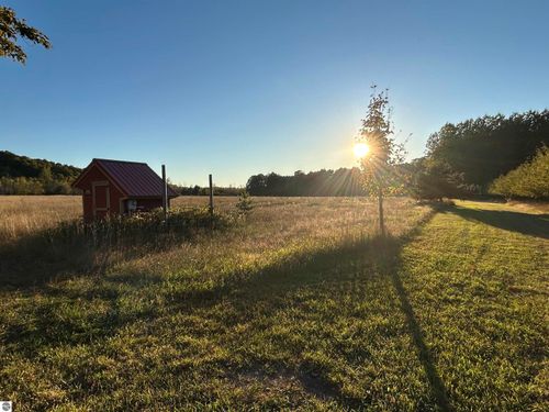 13466 S Kitlinger Road, Empire, MI, 49630 | Card Image