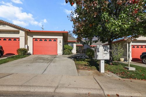 720 Stonebriar Trl, Redding, CA, 96003-2840 | Card Image