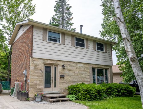 206 6th Ave E, Owen Sound, ON, N4K2T3 | Card Image
